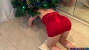 Vidio Bokep Stepmom caught in the xmas tree needs her stepson to help her with his dick online