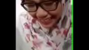Video Bokep Terbaru Indonesian hijab girl watching full movies free