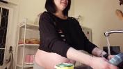 Film Bokep Big Tits MILF Shione Cooper in big pregnant belly working in kitchen terbaik