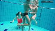 Nonton Video Bokep Hot girls strip eachother underwater online
