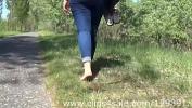 Bokep Hot Rebecca Mills barefoot on grass and on the road terbaru 2023