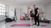 Bokep Video PORNBCN 4K The personal trainer fucker Emilio Ardana y Ole with the hot teen latina Pamela Silva and her big ass sol sol Training with happy end full clip subtitled on YOUTUBE LINK in the VIDEO subscribe and click the bell because more are com