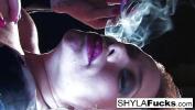 Video Bokep Shyla Stylez loves to puff just for you mp4