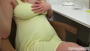 Download Video Bokep Smoking is a bad habit Victoria hasn apos t been able to break comma even at 40 weeks pregnant period gratis