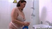 Bokep Online This is why grannies Gloria and Lisa love cleaning mp4