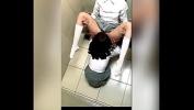 Video Bokep Terbaru Dos Estudiantes LATINAS Tocandose en el Ba ntilde o de la Escuela excl 3gp online