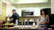 Film Bokep Horny Wife Makes Step Daughter Share Cock While Dad Cooks S7 colon E8 terbaik