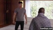 Nonton Video Bokep Angry jock bangs his step brother apos s little asshole 3gp