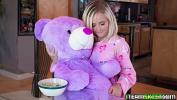 Bokep HD Stud sees the horny babe Natalia Queen getting nasty with her stuffed toy excl 2020