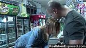 Video Bokep Exposed She Pays the Cashier With a Blowjob hot