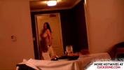 Bokep Mobile Amateur hotwife tease the roomboy and records it for fun online