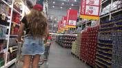 Nonton Video Bokep Kellenzinha showing off at the wholesaler with her husband by the side exhibitionism in a public place complete on RED 3gp online
