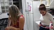 Bokep 2022 gostosa pulando carnaval com amiga no pau de um amigo 3gp