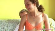 Video Bokep small boobs teen girl is hot gratis