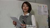 Video Bokep Lady Tsubaki is a sexual freak who gets creamed at the office 3gp