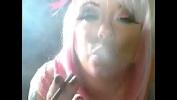 Bokep Terbaru British Chubby Girl Smokes A More Cig With Match Light Up gratis