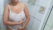 Video Bokep Terbaru Banho Sensual com Sarah Rosa de Calcinha e Camiseta Branca Transparente mp4