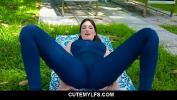 Nonton Video Bokep This yoga MILF is ready for some intense workout Lexi Luna hot