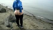 Download vidio Bokep Big butt milf public outdoor flashing