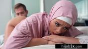 Bokep Hot Sexy Muslim Teen Keeps Her Hijab On While Trying Sex With Her Friend terbaru 2023