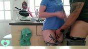 Video Bokep Mientras todos estaban distraidos en la Reunion entre a la cocina a follarme a la esposa de mi mejor amigo terbaru 2020