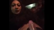 Video Bokep Hot tranny get heads in a car so fucking hot 2020