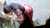 Nonton Video Bokep indian mallu college girl showing boobs aunty cleavage chut ungli pussy bhabhi cleavage boobs big terbaru