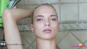 Film Bokep Cute Russian blonde cleans her teenie body in 4K 3gp